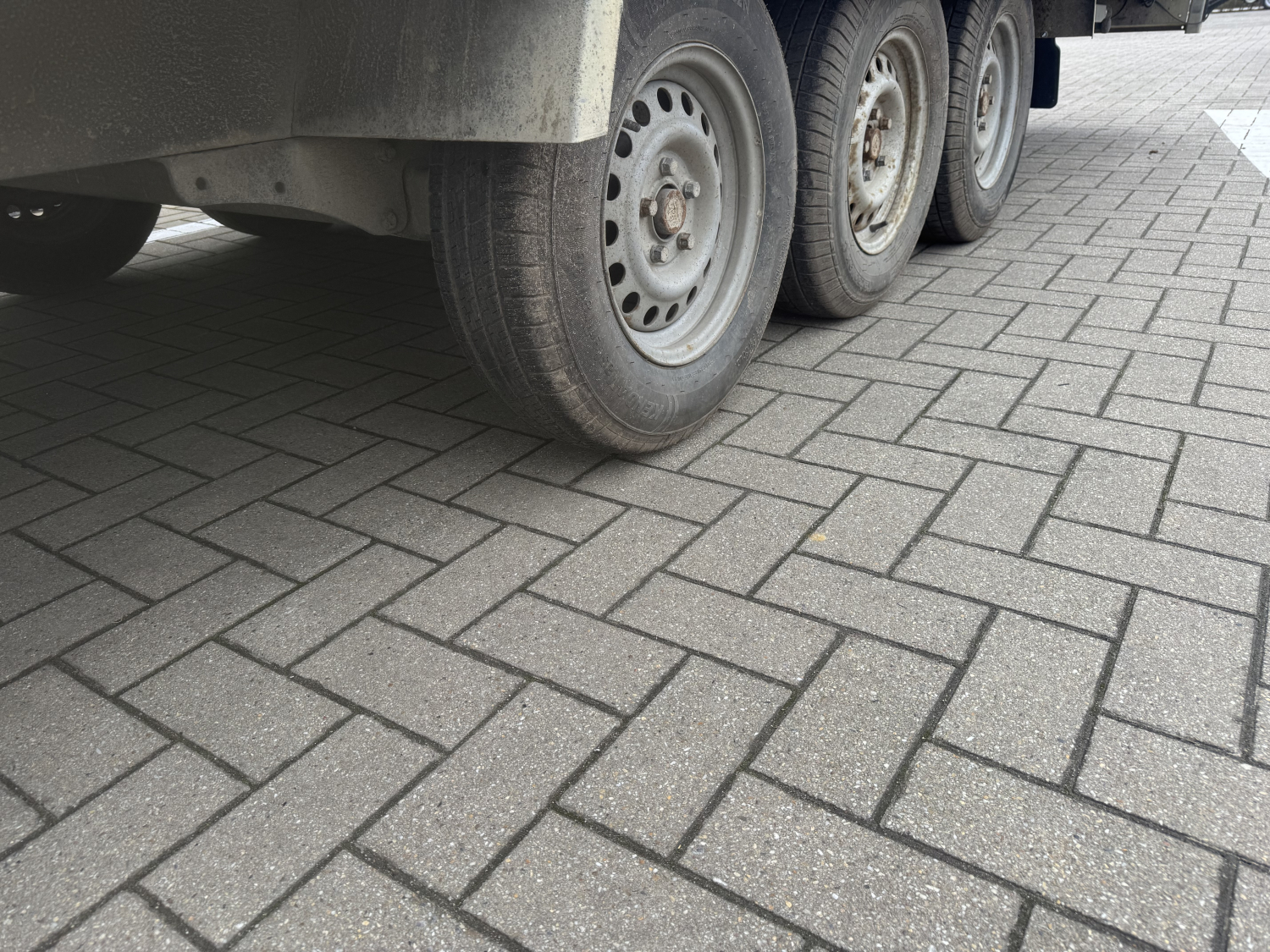6m06 x 2m20 Multi-plateau aanhangwagen 3500 kg met ingebouwde oprijplaten
